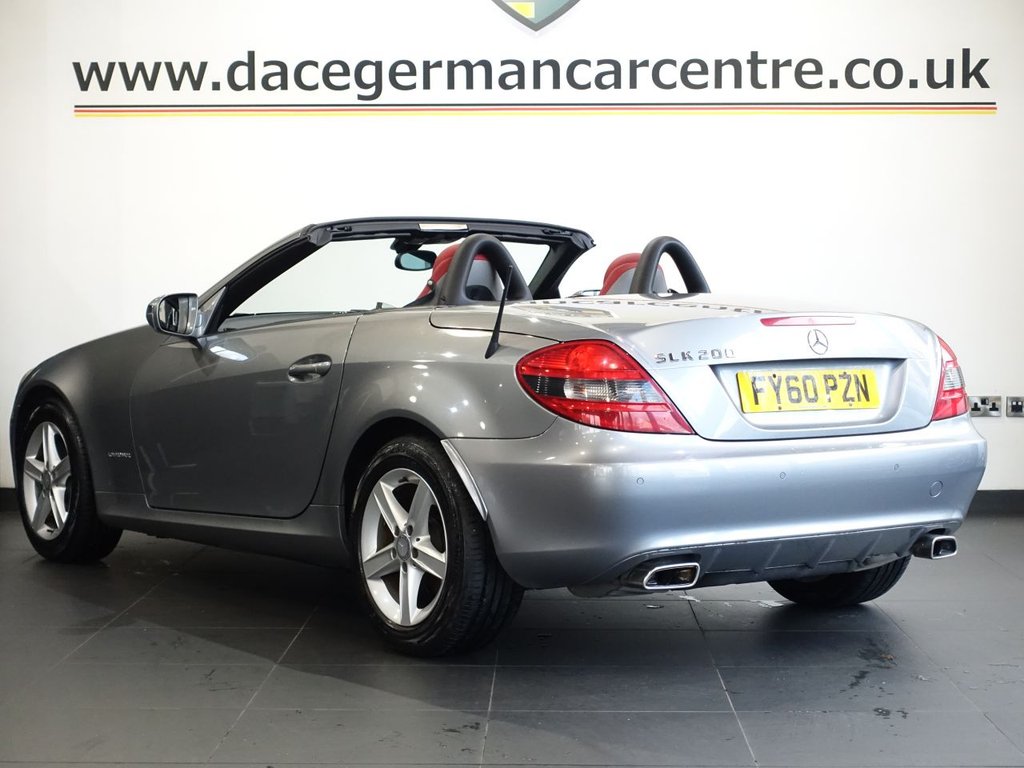 Used Mercedes-Benz SLK 2010 for sale - 76923116: Photo 9