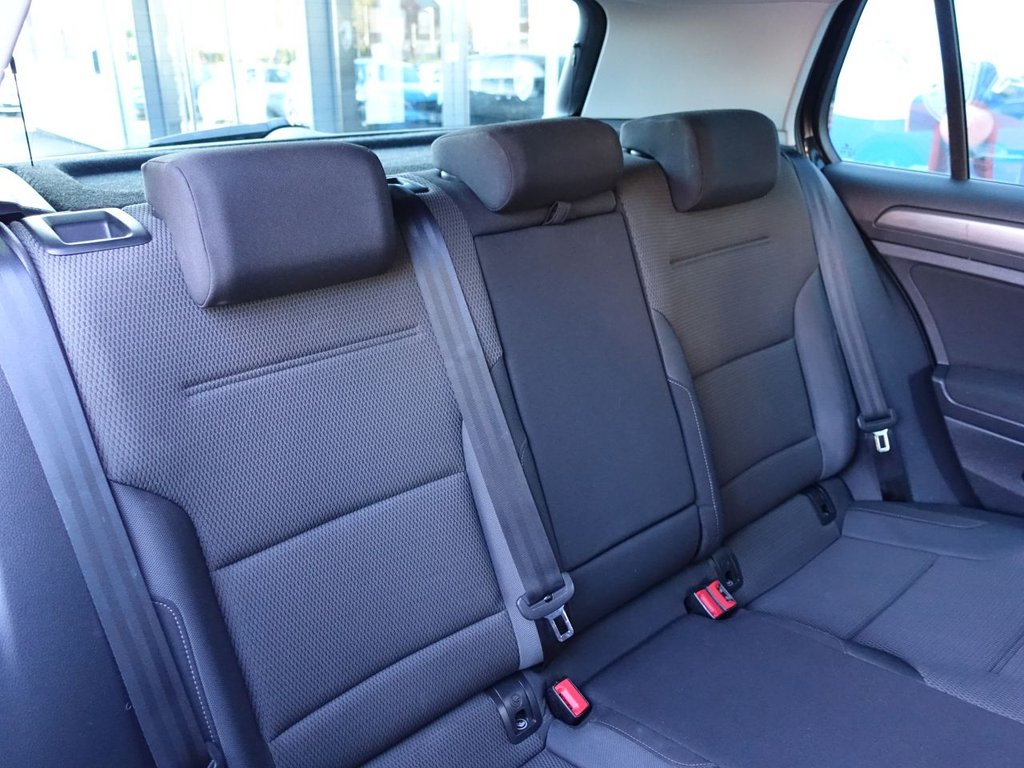 Used Volkswagen Golf 2018 for sale - 76953966: Photo 15