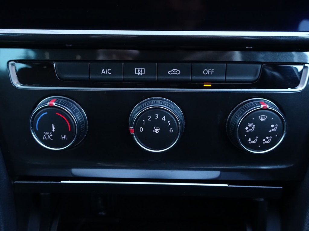 Used Volkswagen Golf 2018 for sale - 76953966: Photo 33