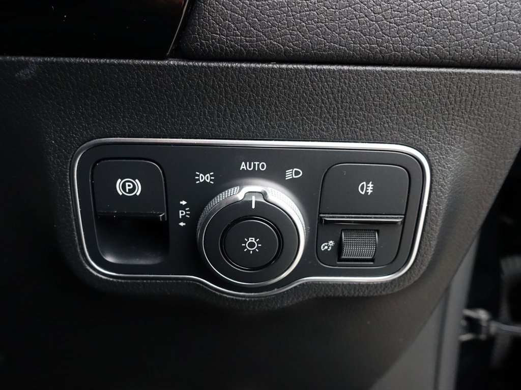 Used Mercedes-Benz EQA 2022 for sale - 76010165: Photo 45