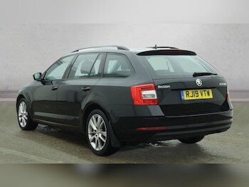 Used Skoda Octavia 2019 for sale - 78444903: Photo