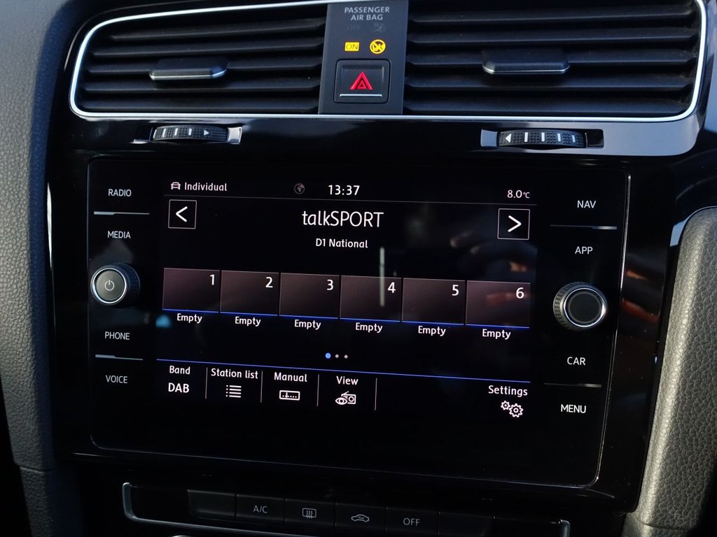 Used Volkswagen Golf 2017 for sale - 76536000: Photo 15