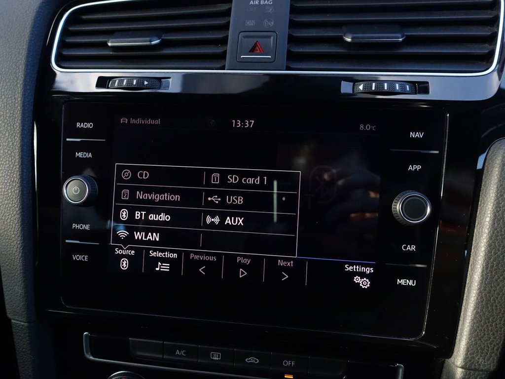 Used Volkswagen Golf 2017 for sale - 76536000: Photo 17