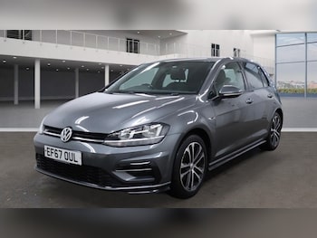 Used Volkswagen Golf 2017 for sale - 76536000: Photo