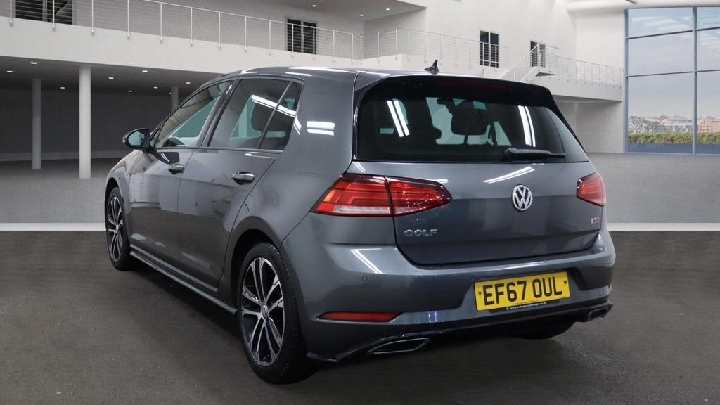 Used Volkswagen Golf 2017 for sale - 76536000: Photo 4