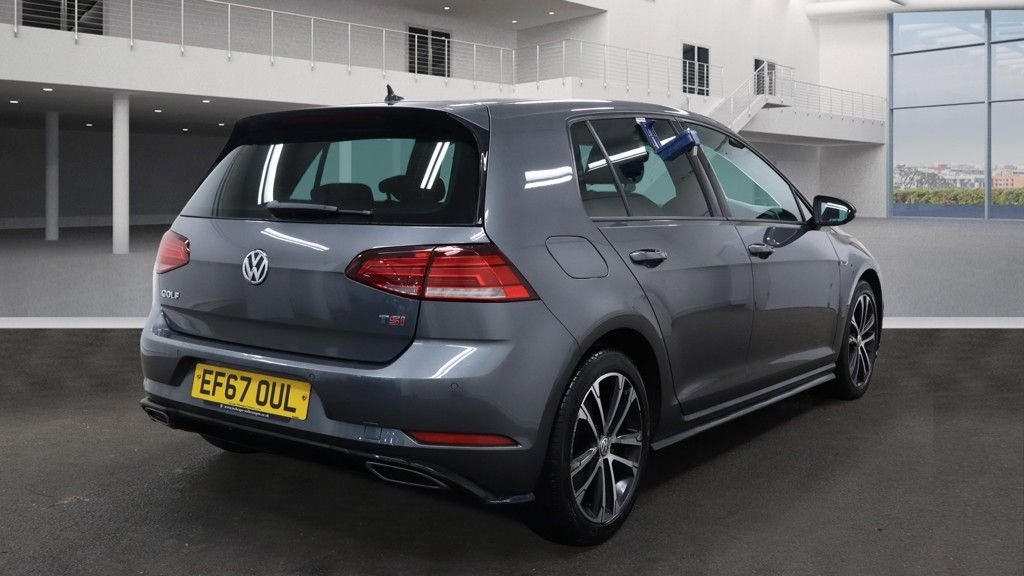 Used Volkswagen Golf 2017 for sale - 76536000: Photo 5