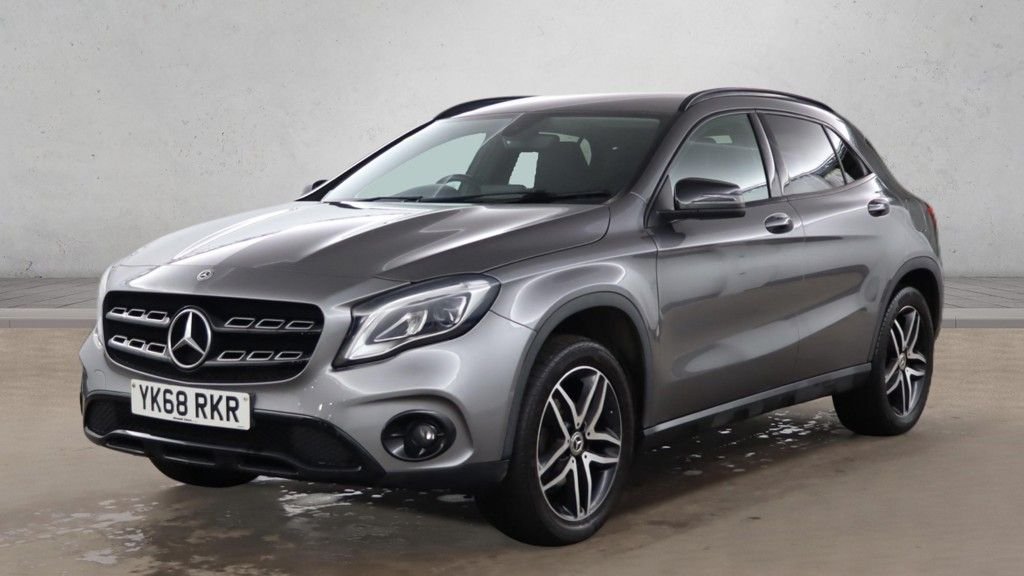 Used Mercedes-Benz GLA 2019 for sale - 77507473: Photo 2