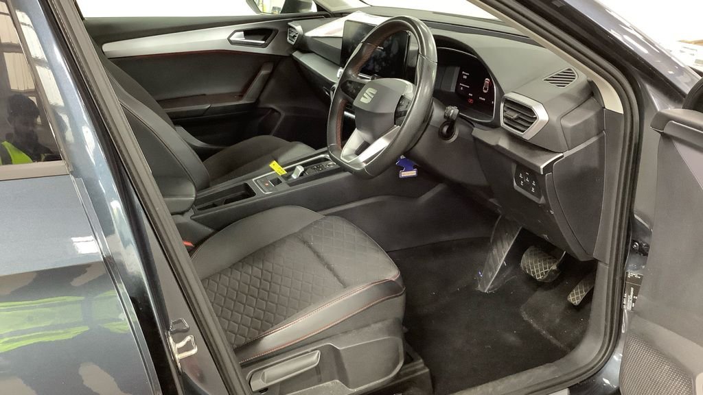 Used SEAT Leon 2021 for sale - 76163103: Photo 3