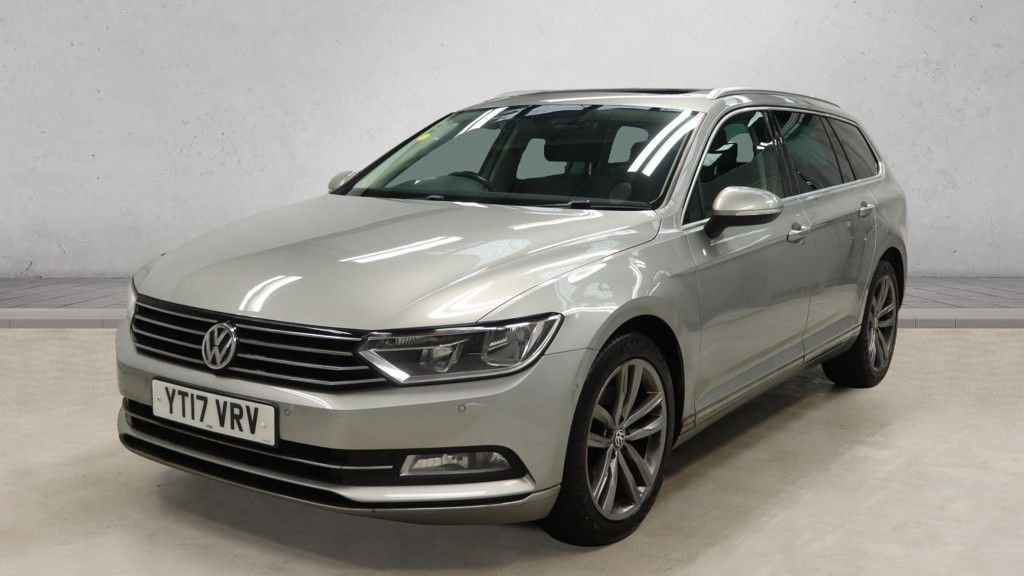 Used Volkswagen Passat 2017 for sale - 77905405: Photo 2