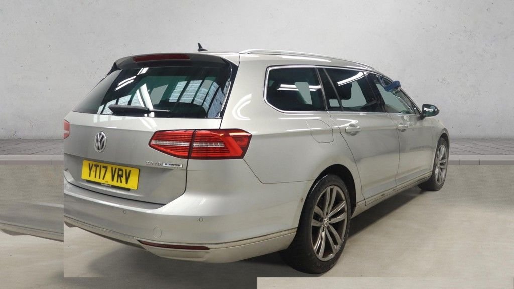 Used Volkswagen Passat 2017 for sale - 77905405: Photo 4