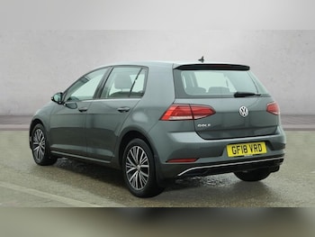 Used Volkswagen Golf 2018 for sale - 77643010: Photo