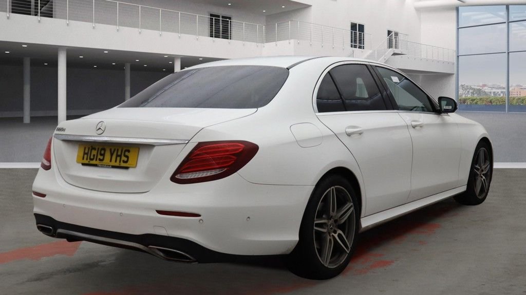 Used Mercedes-Benz E Class 2019 for sale - 76345530: Photo 4