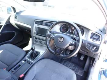 Used Volkswagen Golf 2017 for sale - 74380157: Photo