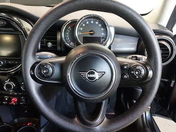Used MINI Hatch 2020 for sale - 79584628: Photo