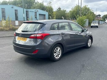 Used Hyundai i30 2015 for sale - 79713278: Photo