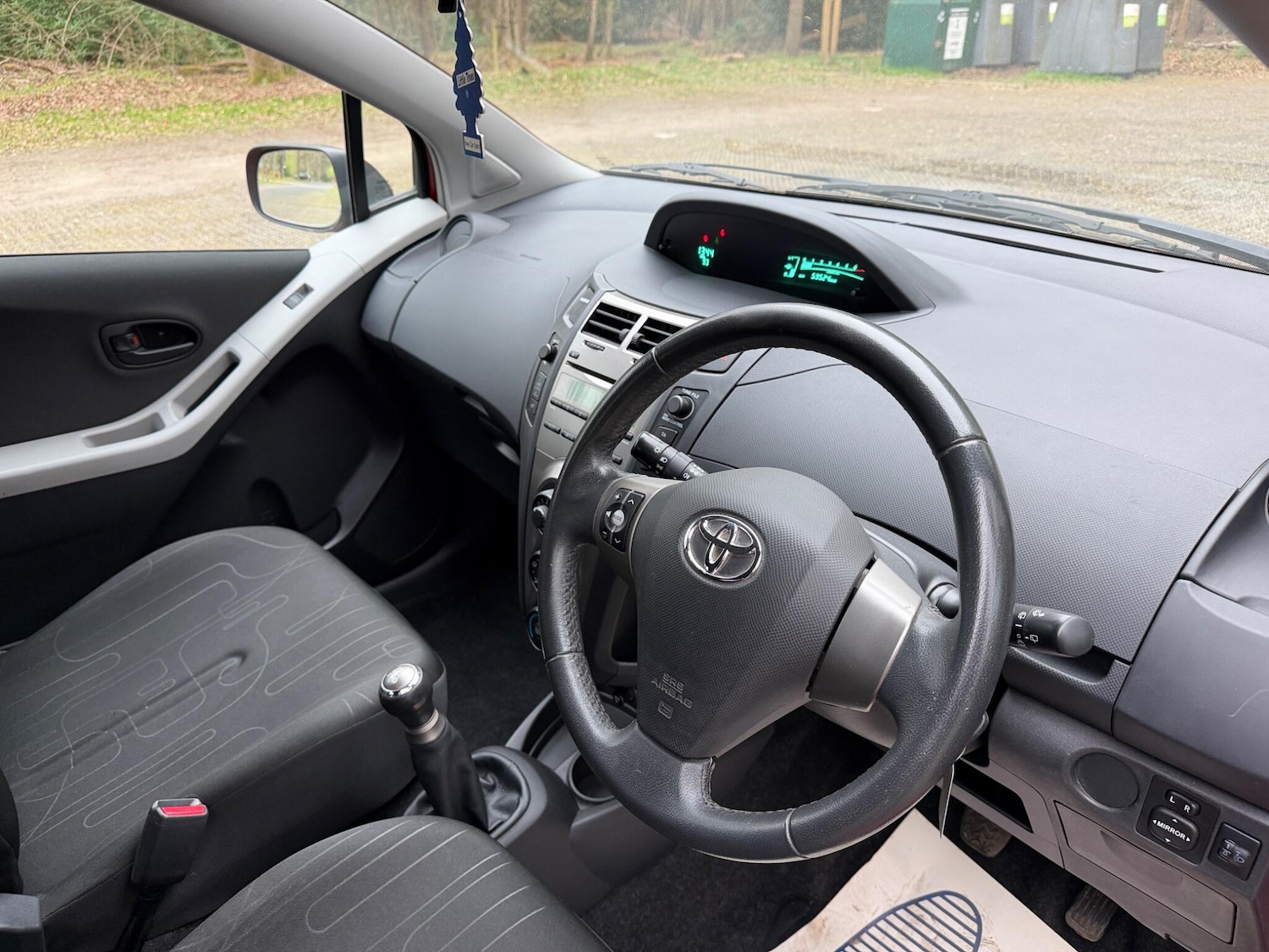 Used Toyota Yaris 2009 for sale - 78185745: Photo 15