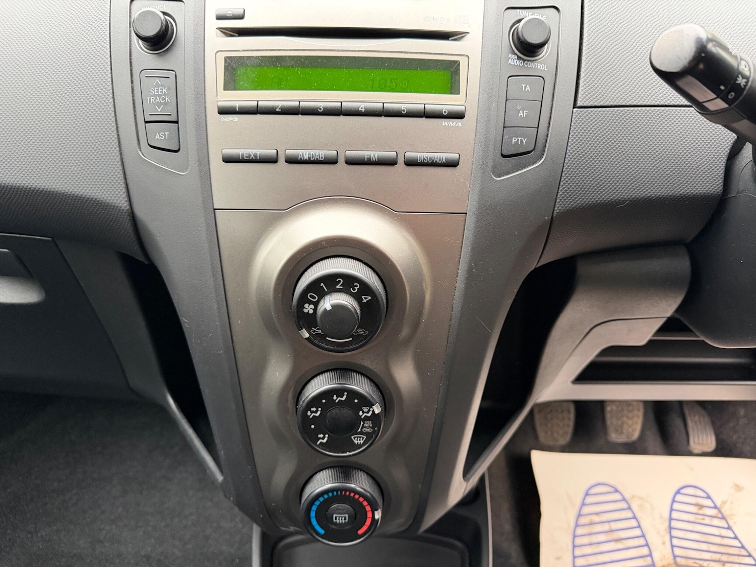 Used Toyota Yaris 2009 for sale - 78185745: Photo 24