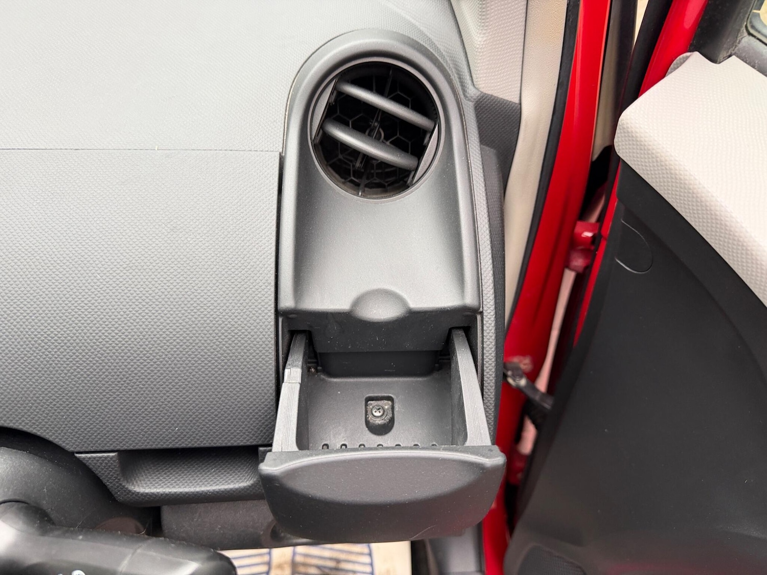 Used Toyota Yaris 2009 for sale - 78185745: Photo 33