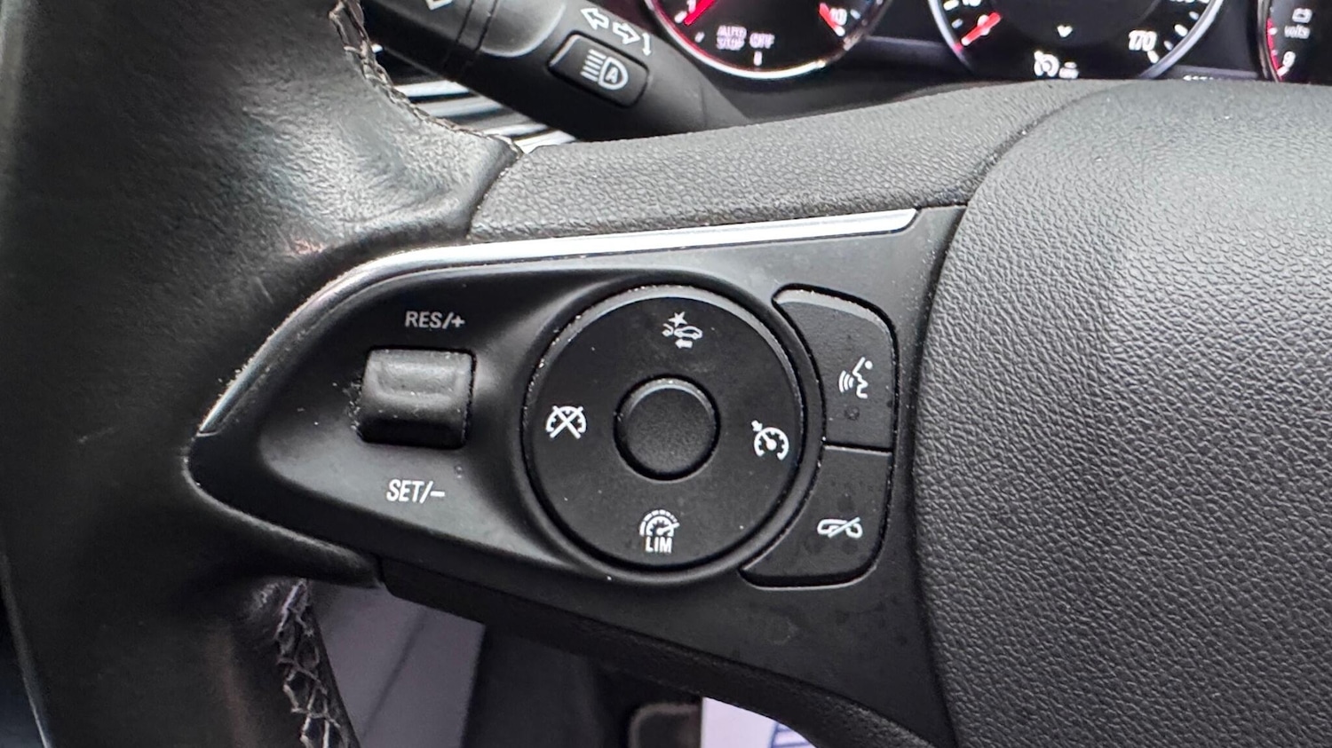 Used Vauxhall Insignia 2018 for sale - 77039717: Photo 30