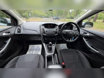 Used Ford Focus 2015 for sale - 78608810: Photo