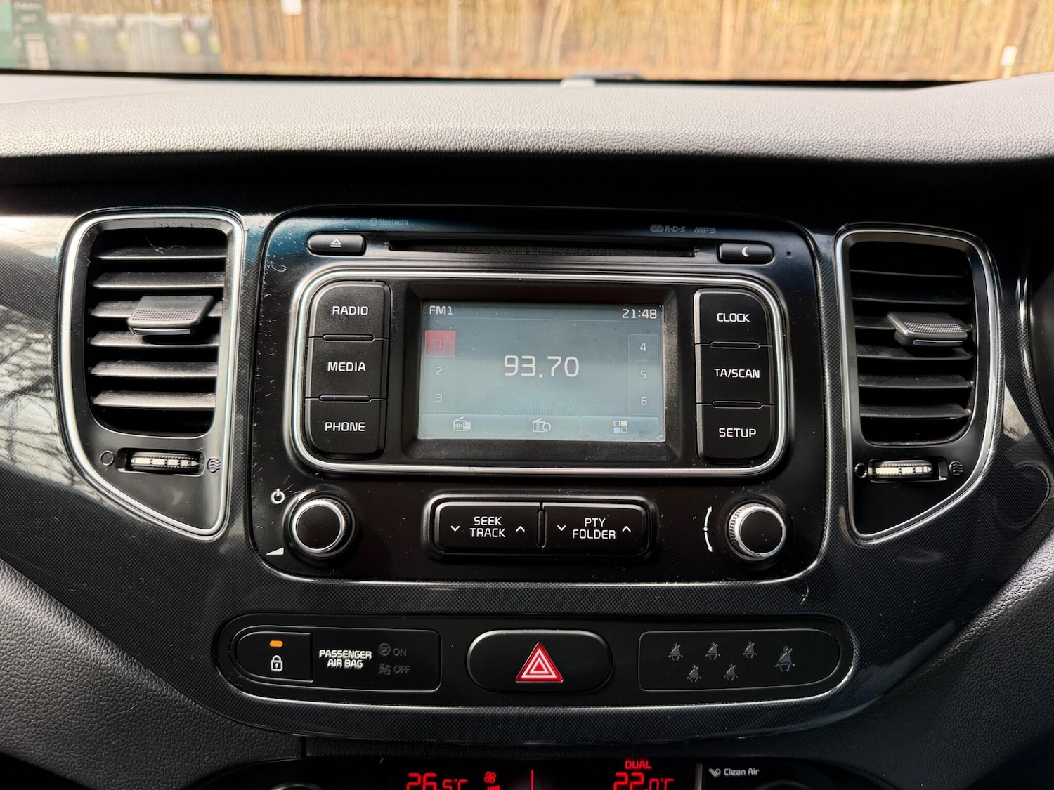 Used Kia Carens 2014 for sale - 78086272: Photo 24