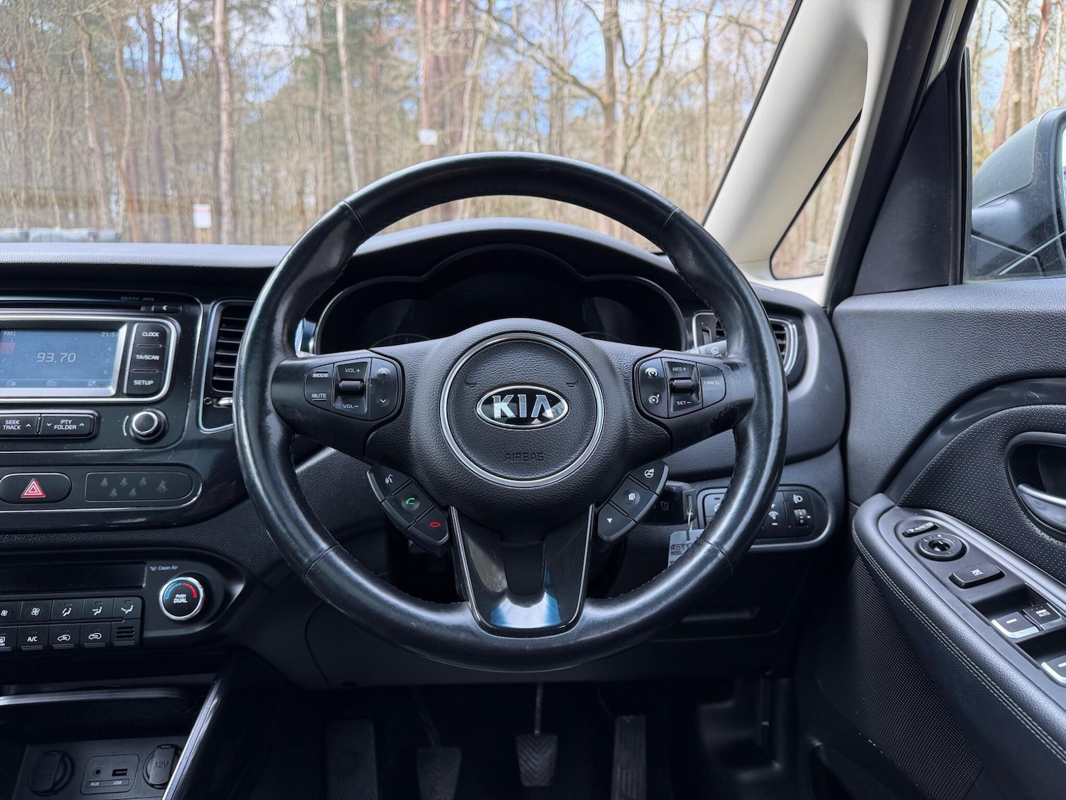 Used Kia Carens 2014 for sale - 78086272: Photo 31