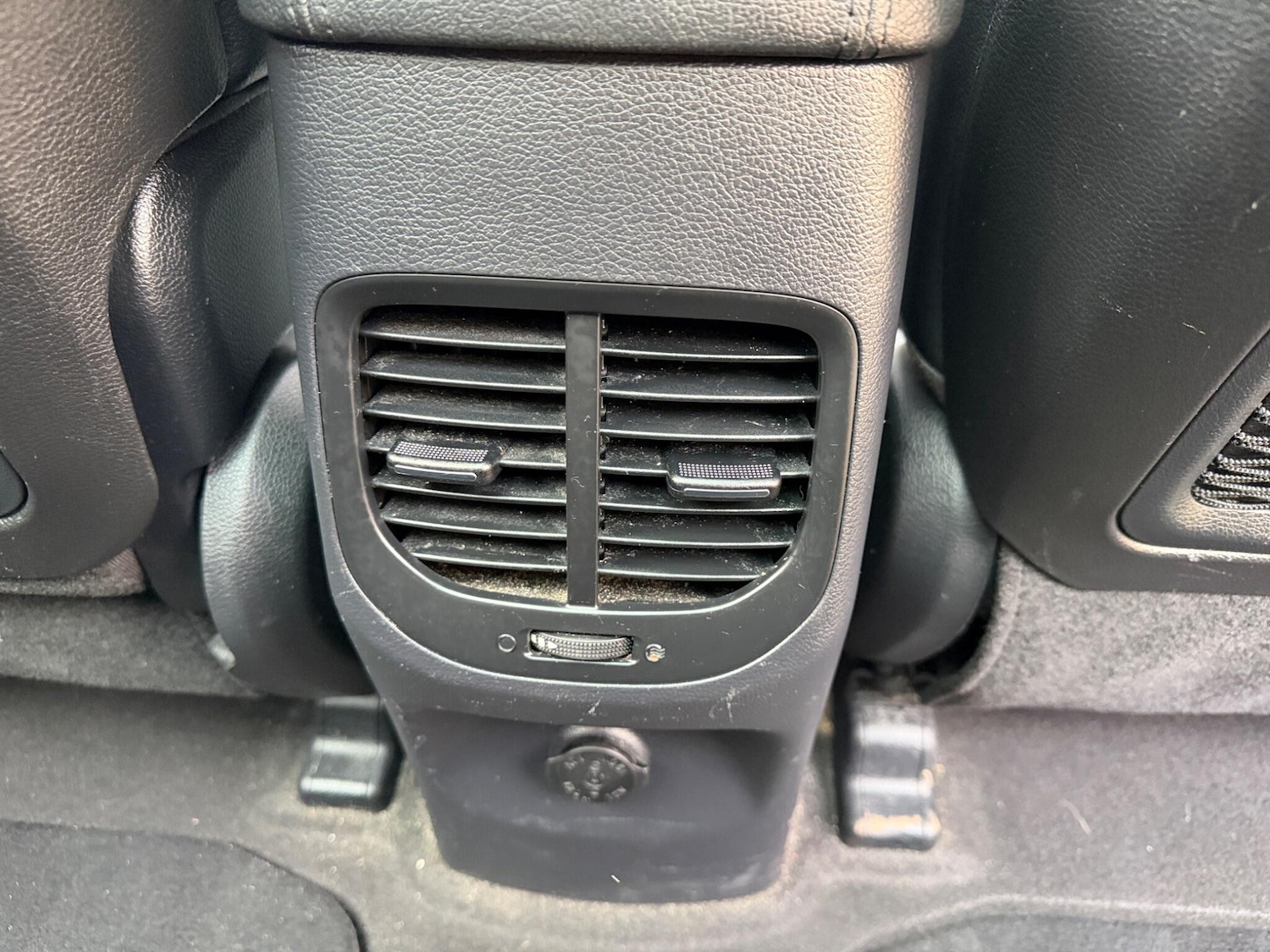 Used Kia Carens 2014 for sale - 78086272: Photo 41