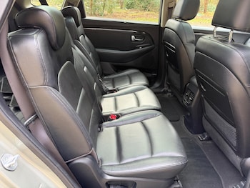 Used Kia Carens 2014 for sale - 78086272: Photo