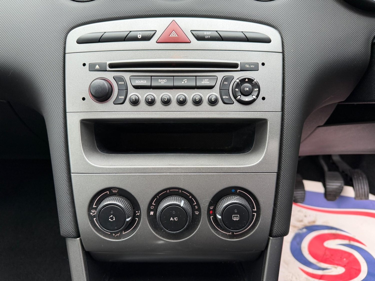 Used Peugeot 308 2011 for sale - 77439804: Photo 25