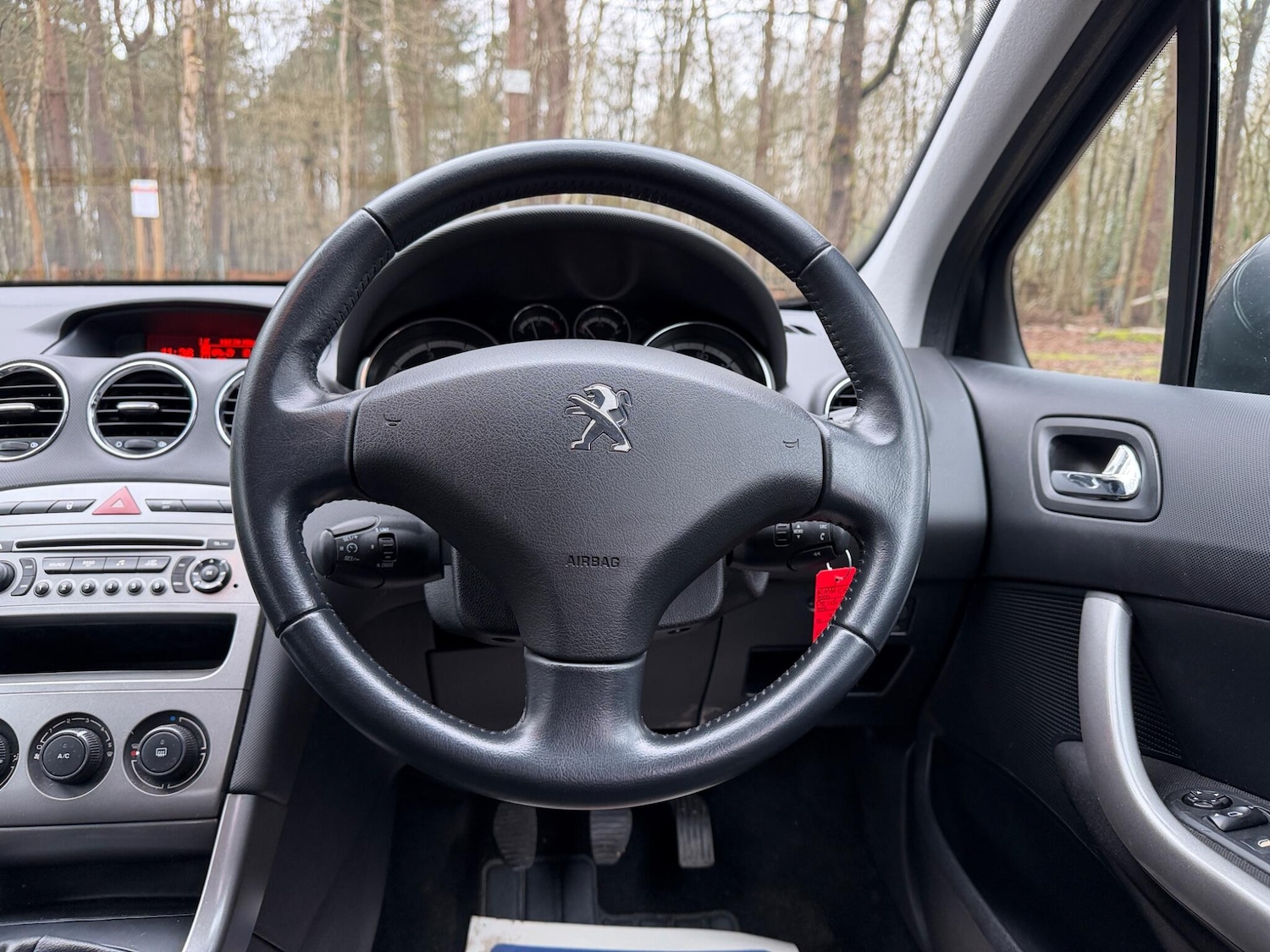 Used Peugeot 308 2011 for sale - 77439804: Photo 27