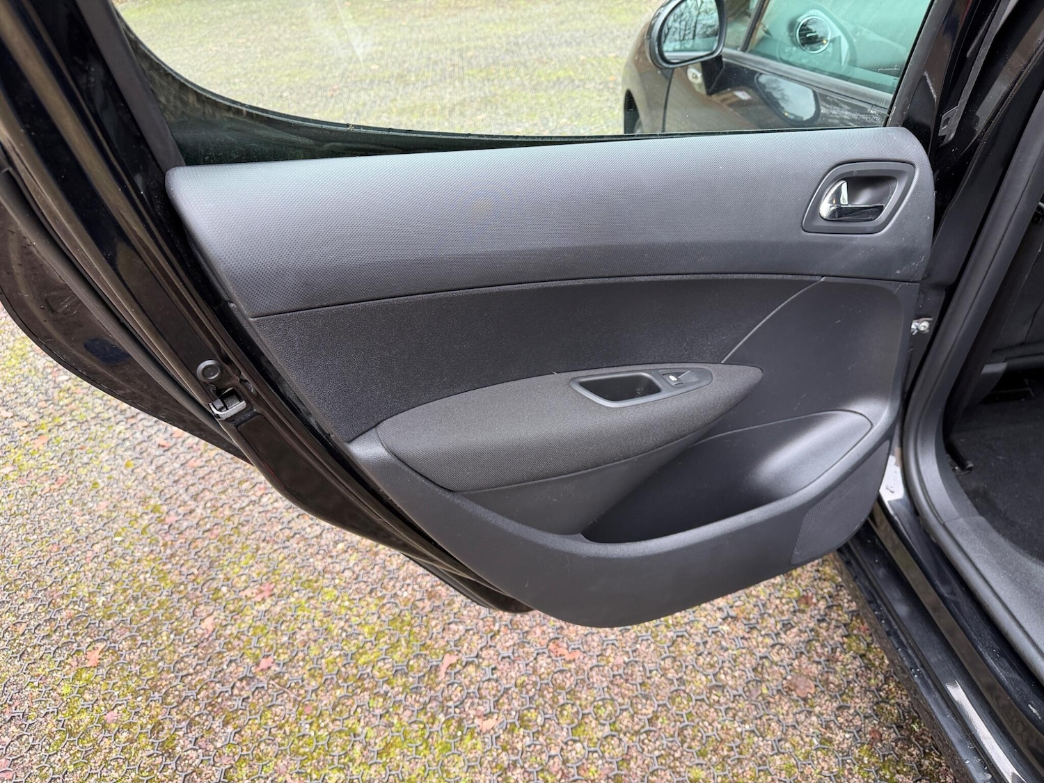 Used Peugeot 308 2011 for sale - 77439804: Photo 42