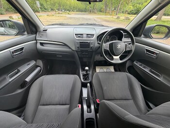 Used Suzuki Swift 2010 for sale - 78535963: Photo