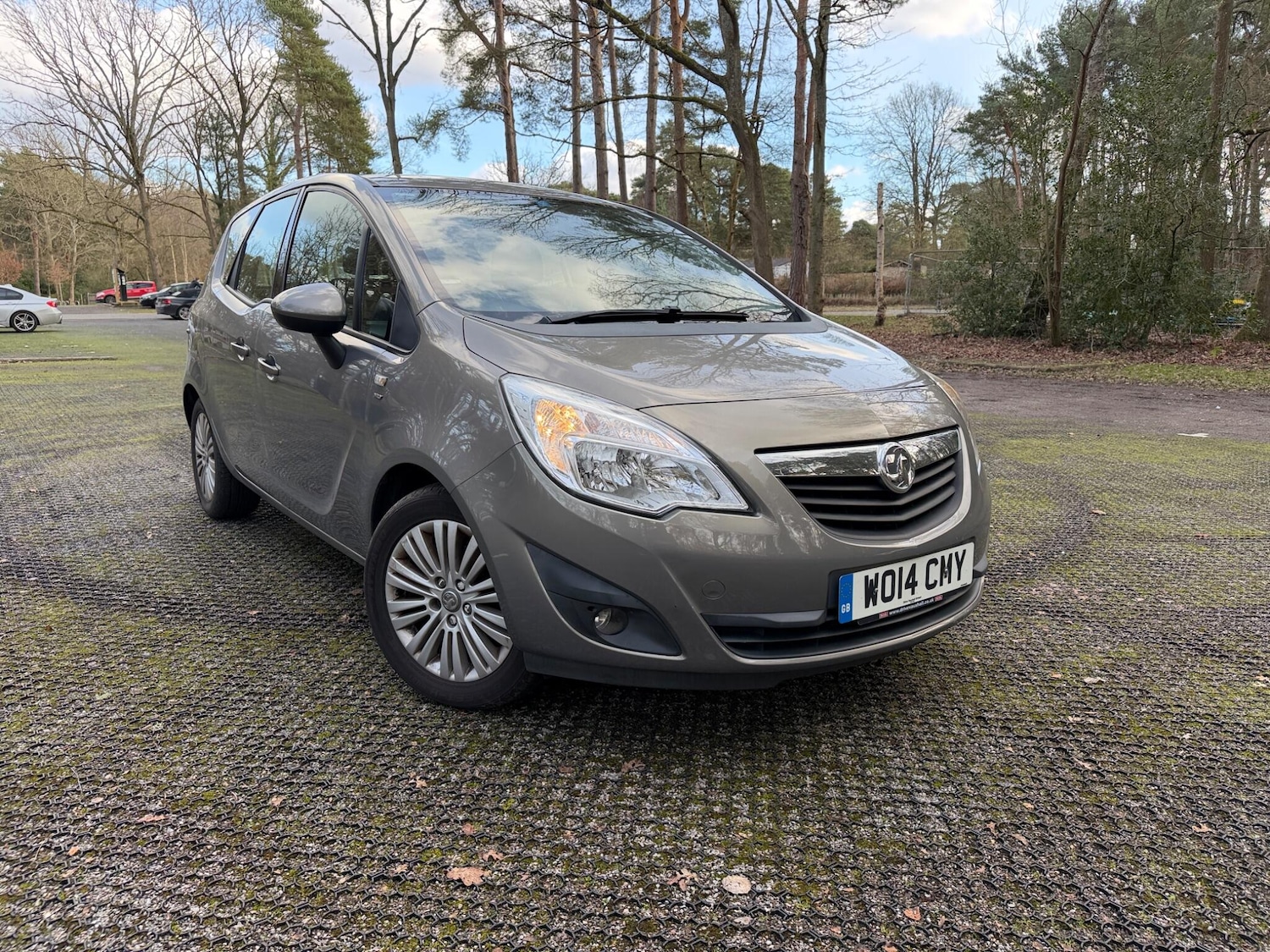 Used Vauxhall Meriva 2014 for sale - 77646391: Photo 2