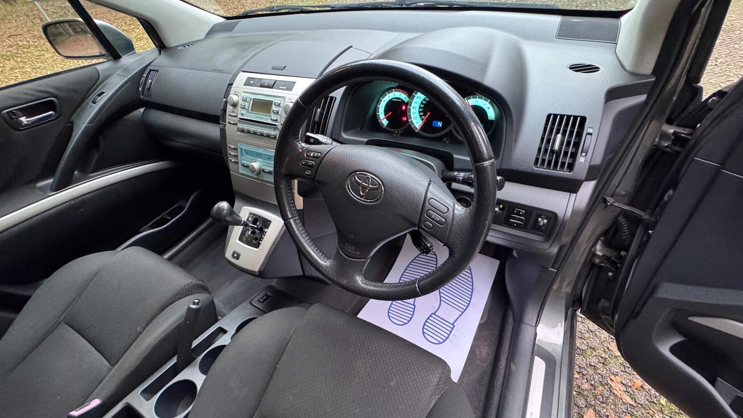 Used Toyota Corolla Verso for sale - 77238446: Photo 24