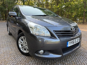Used Toyota Verso 2011 for sale - 79349207: Photo