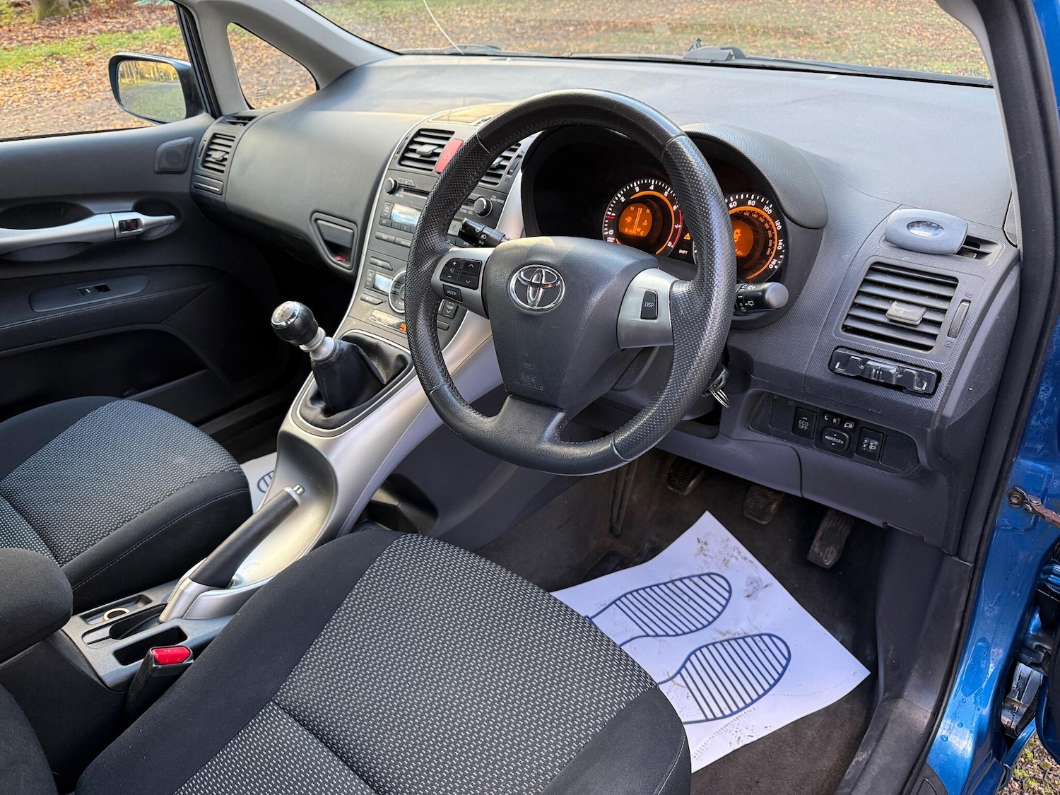 Used Toyota Auris 2010 for sale - 77040040: Photo 15