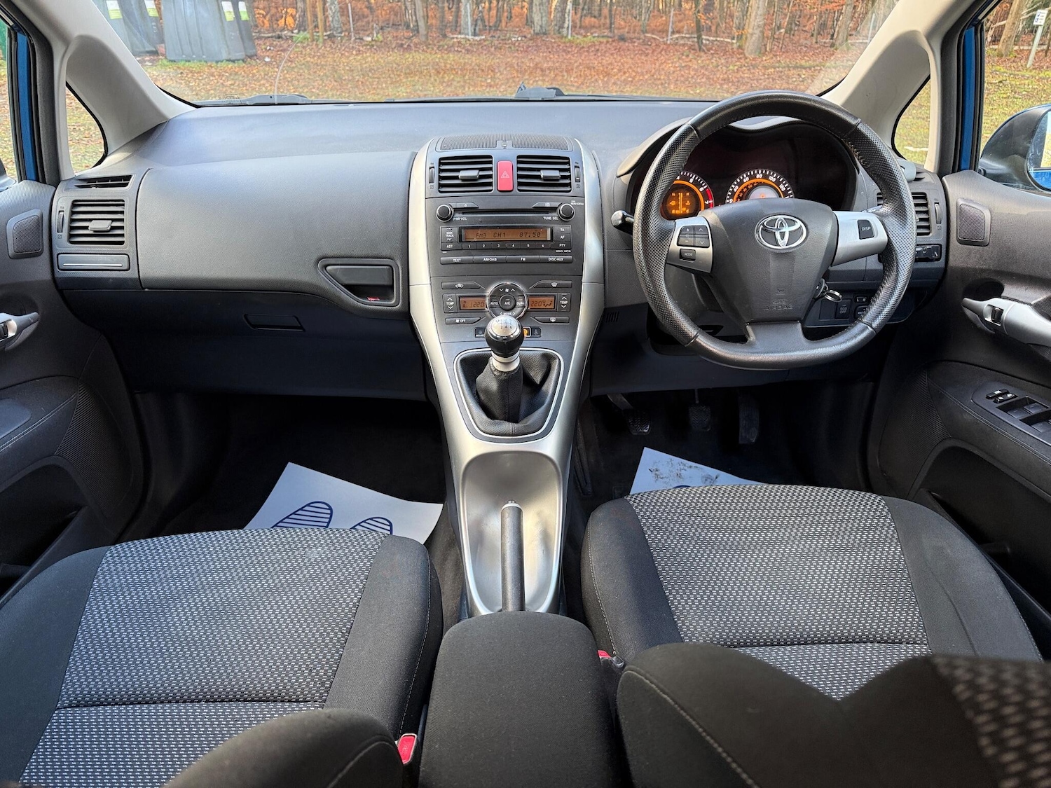 Used Toyota Auris 2010 for sale - 77040040: Photo 2