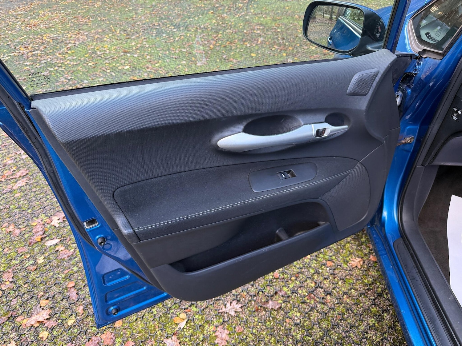 Used Toyota Auris 2010 for sale - 77040040: Photo 41