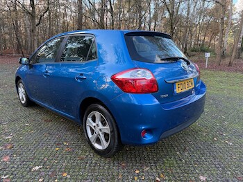 Used Toyota Auris 2010 for sale - 77040040: Photo