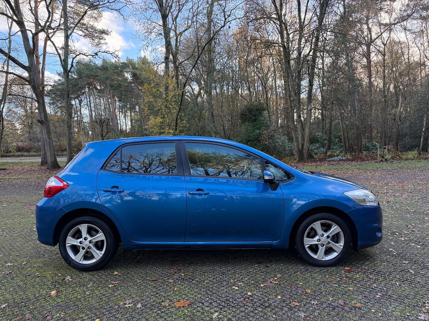 Used Toyota Auris 2010 for sale - 77040040: Photo 5