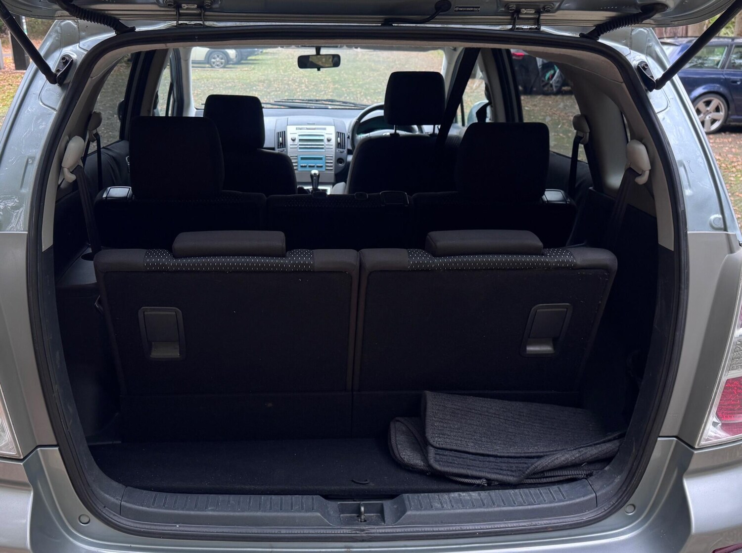 Used Toyota Corolla Verso for sale - 77510040: Photo 17