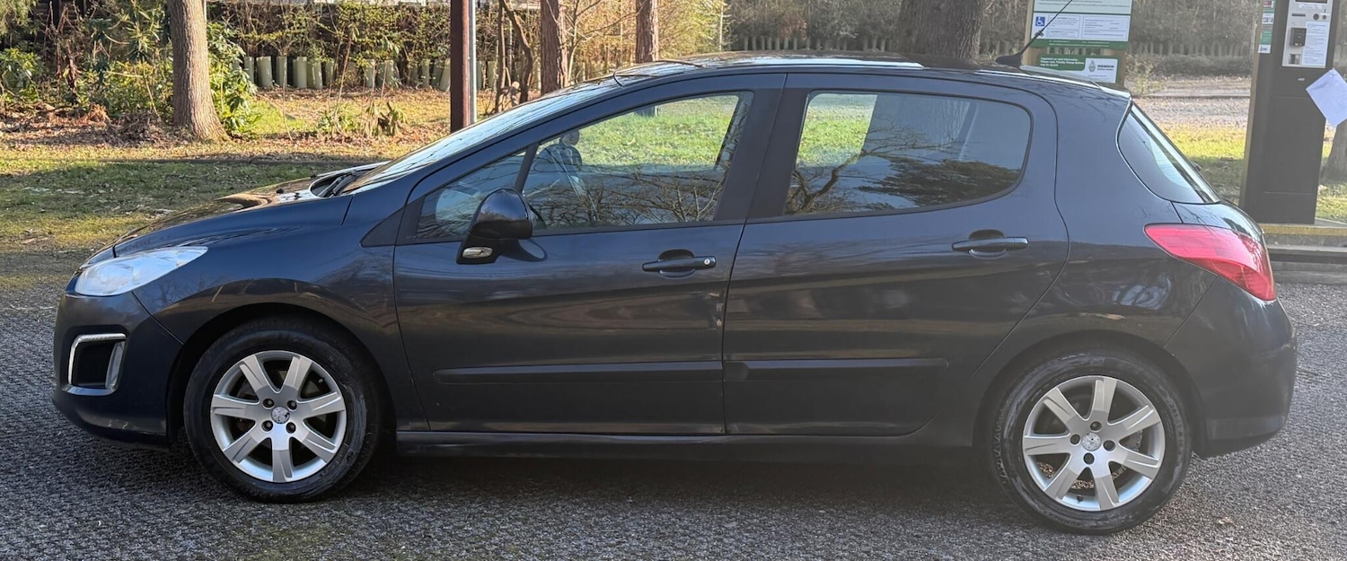 Used Peugeot 308 2013 for sale - 77982732: Photo 12