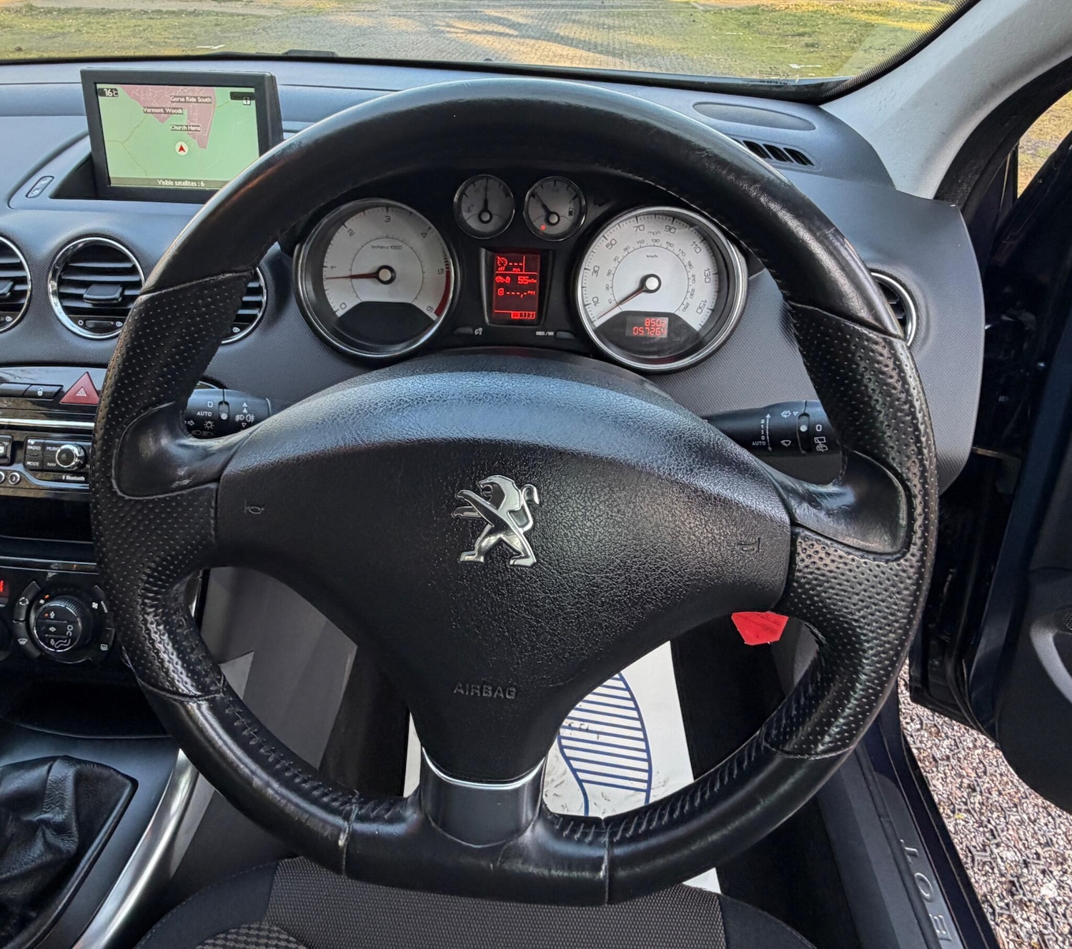 Used Peugeot 308 2013 for sale - 77982732: Photo 13