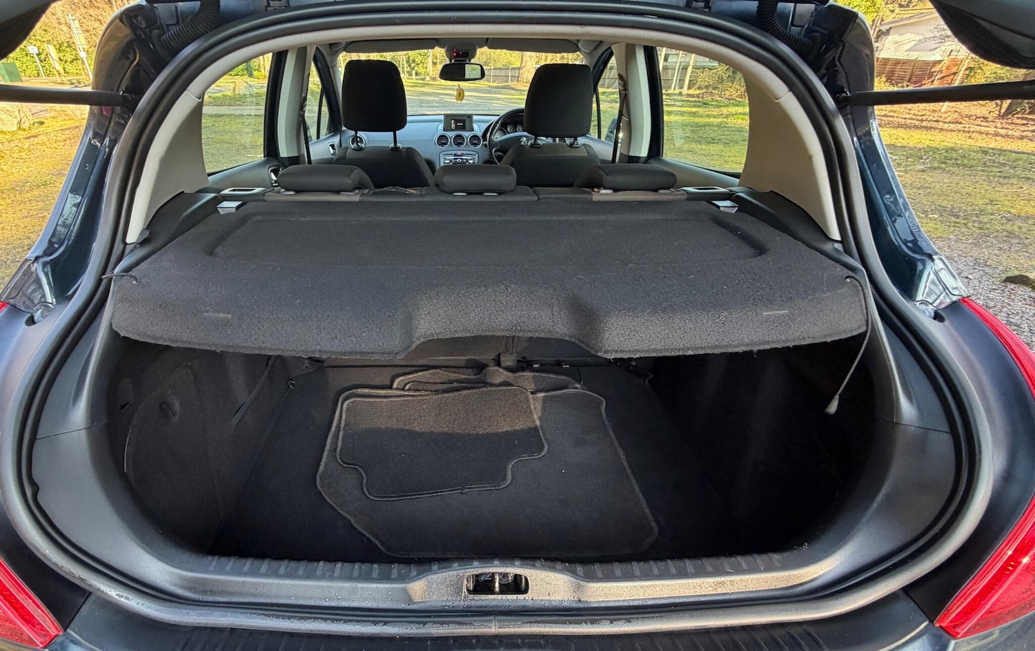 Used Peugeot 308 2013 for sale - 77982732: Photo 15