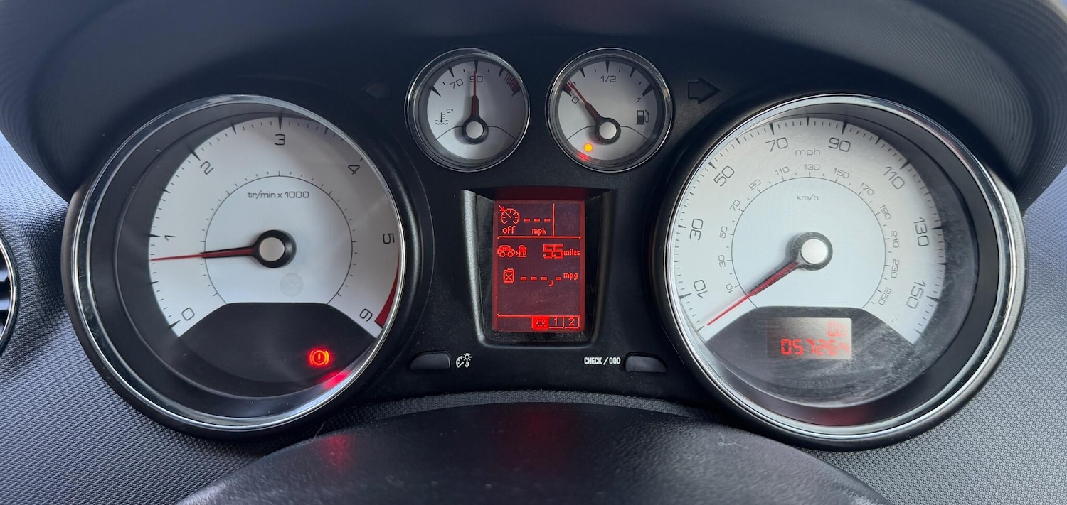 Used Peugeot 308 2013 for sale - 77982732: Photo 27