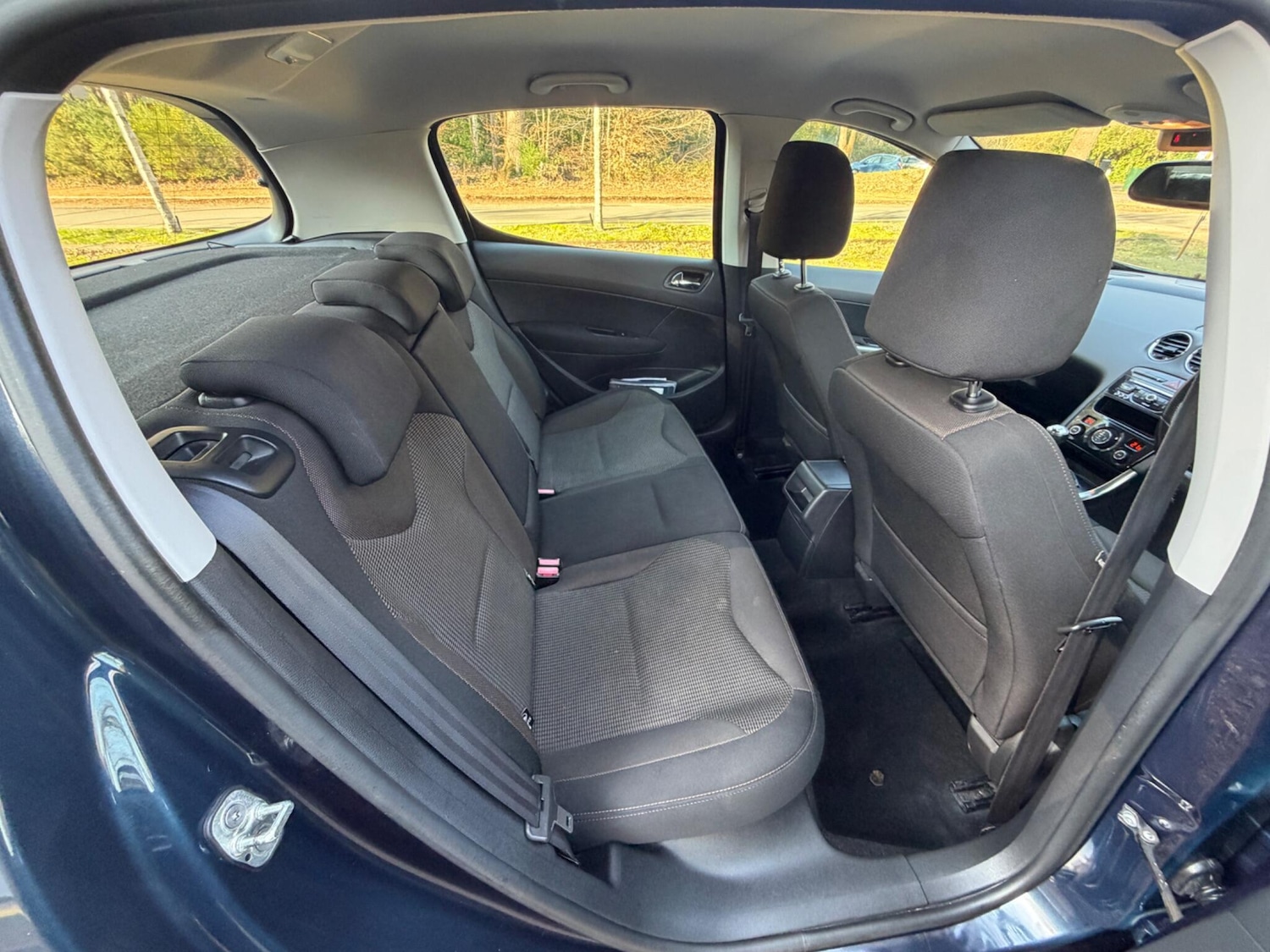 Used Peugeot 308 2013 for sale - 77982732: Photo 4