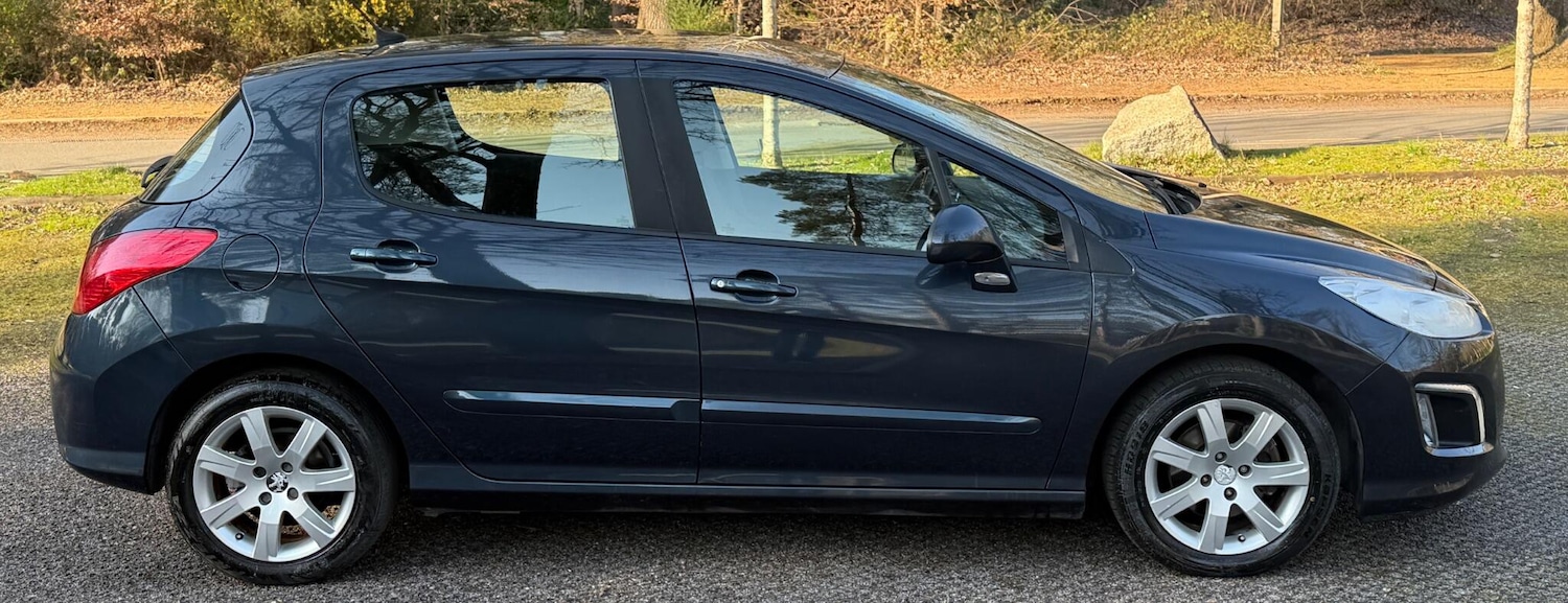 Used Peugeot 308 2013 for sale - 77982732: Photo 5