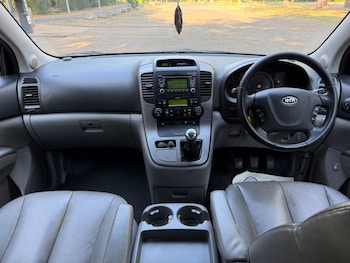 Used Kia Sedona 2010 for sale - 79188976: Photo