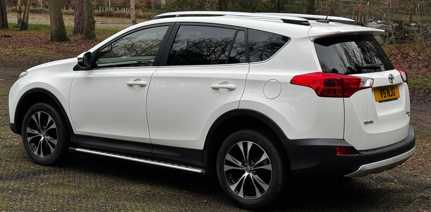 Used Toyota RAV4 2015 for sale - 77039838: Photo 11