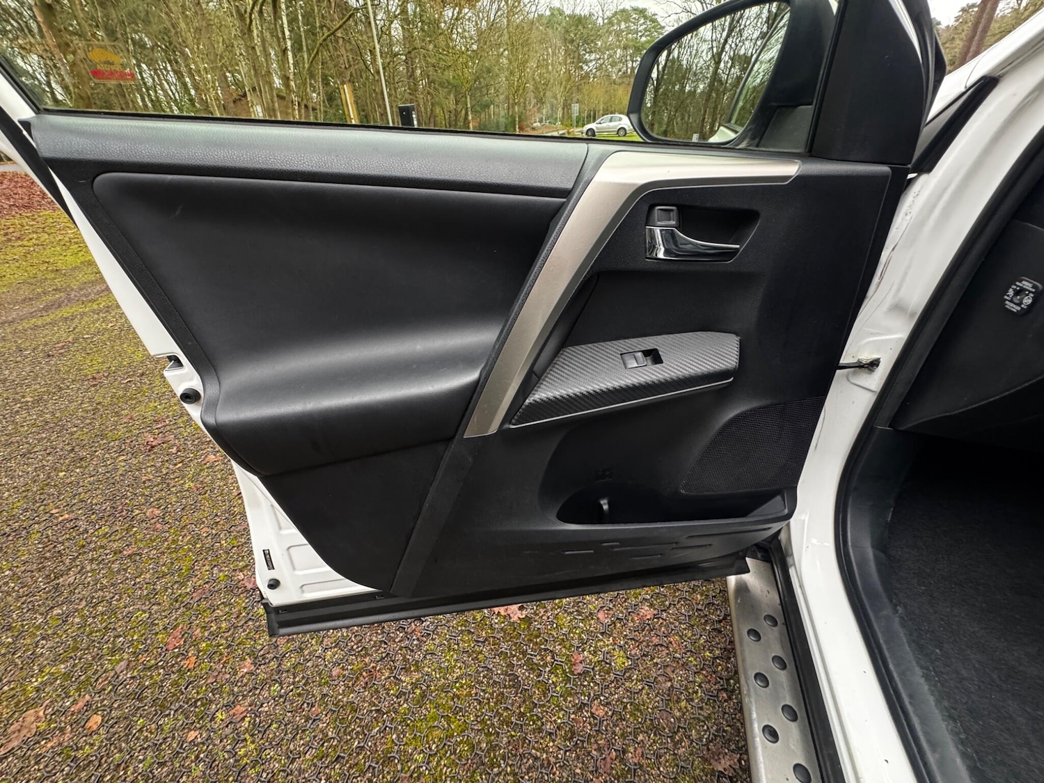 Used Toyota RAV4 2015 for sale - 77039838: Photo 20